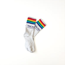 Charger l'image dans la galerie, Chaussettes NSCAD Rainbow Crew
