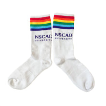 Charger l'image dans la galerie, Chaussettes NSCAD Rainbow Crew